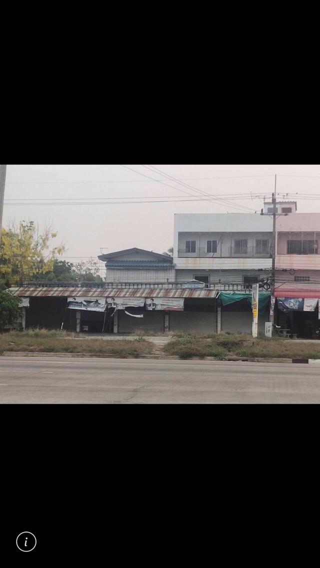 ที่ดินติดถนนสายเอเซียพร้อมอาคารพาณิชย์ 2 ชั้นครึ่ง 3 คูหา (5ประตู) 1