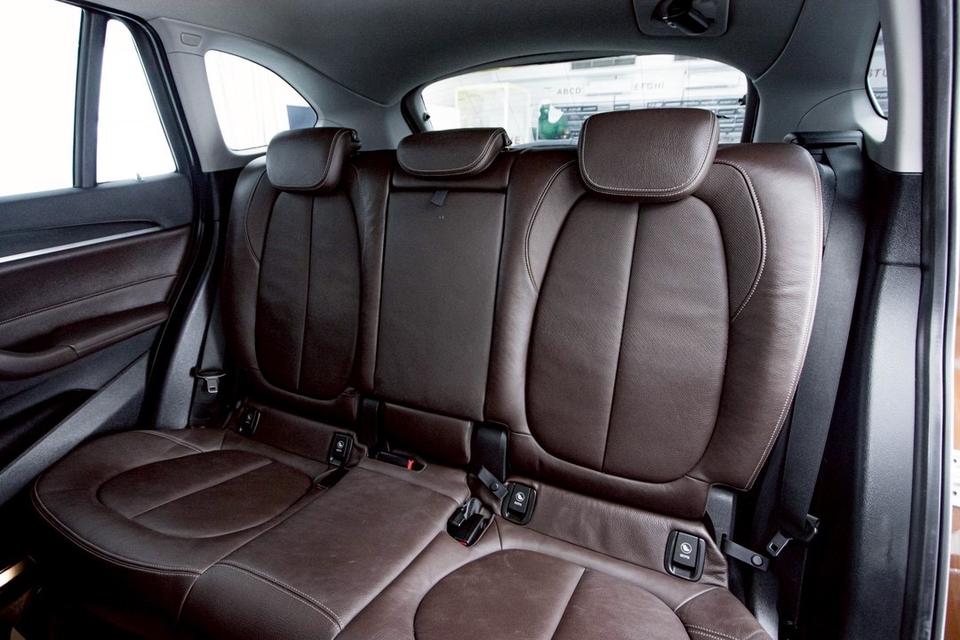 รหัสรถ 1D902 BMW X1.  SDRIVE18I 1.5 XLINE 6