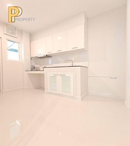 บ้านเดี่ยว Luxury Home รีโนเวทใหม่ทั้งหลัง พร้อมอยู่ โครงการ Centro ศรีนครินทร์–บางนา ประเวศ กรุงเทพมหานคร 14