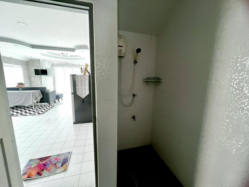 ขายบ้านพร้อมที่ดิน ทำเลดี หมู่บ้านพาราไดซ์การ์เด้นท์ เขตลาดกระบัง จังหวัดกรุงเทพมหานคร 11