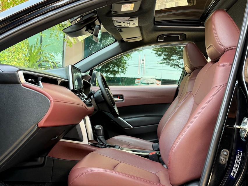 2021 TOYOTA CROSS HYBRID PREMIUM SAFETY รถมือเดียวออกป้ายแดง รถวิ่งน้อย เข้าศูนย์ทุกระยะ รถไม่เคยมีอุบัติเหตุครับ รูปที่ 13