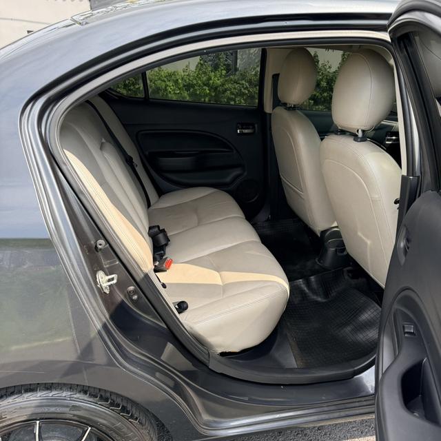 Mitsubishi Attrage GLS Limited AUTO 2015 ✅น็อตไม่ขยับ ไม่เคยชน ไม่เคยแก็ส ❇️ภายในสะอาด ไมล์แท้ใช้น้อย ✅แผนที่กูเกิ้ล ยูทูป กล้องหลัง ❇️ปุ่มสตาร์ท รูปที่ 14