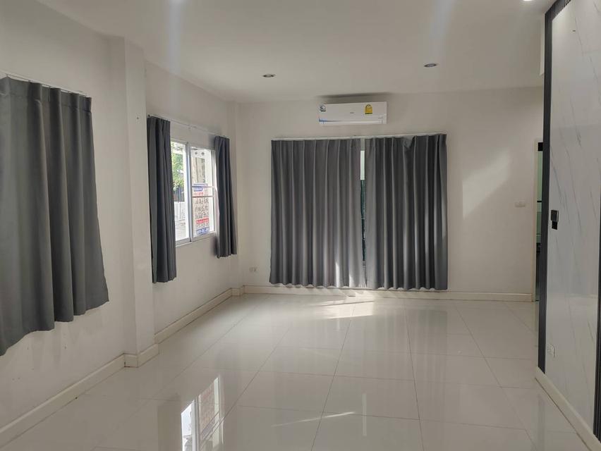 ให้เช่าทาวน์โฮม 3 ชั้น เนอวาน่า คลัสเตอร์ ราษฏร์พัฒนา เขตบึงกุ่ม ใกล้ด่านทับช้าง 4