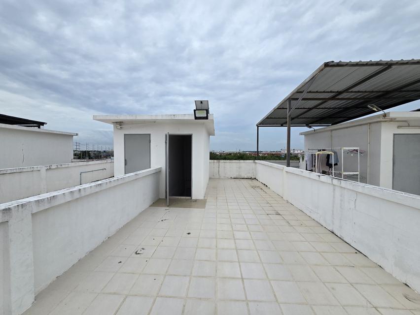 ขาย ตึกอาคาร 3 ชั้นครึ่ง วิเศษสุขนคร ประชาอุทิศ 90 เหมาะทำสำนักงาน สโตร์เก็บสินค้า พักอาศัย ทำเลดีใกล้โรงเรียน อยู่ในแหล่งชุมชน 9