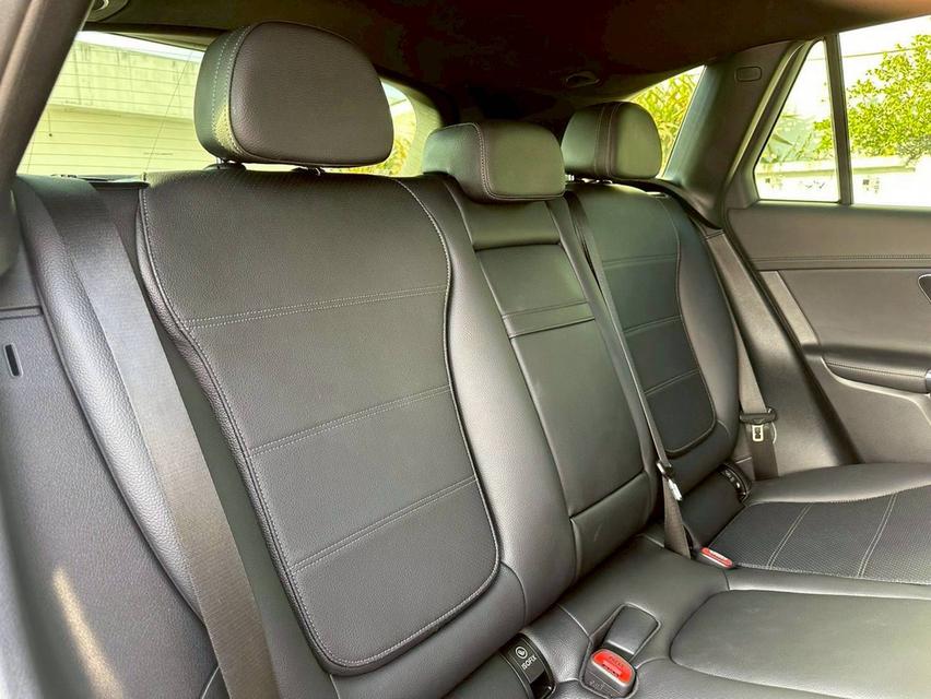 Mercedes-Benz GLC220d 4MATIC Avantgarde (W254) ปี 2023 จด 2024 10