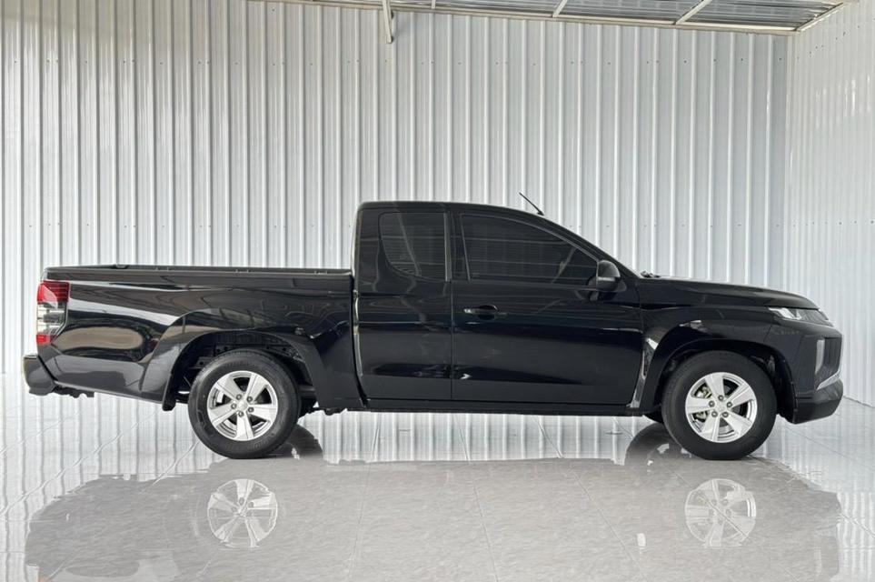 Mitsubishi Triton 2.5GLX Mega ดีเซล เกียร์ธรรมดา ปี2023 8
