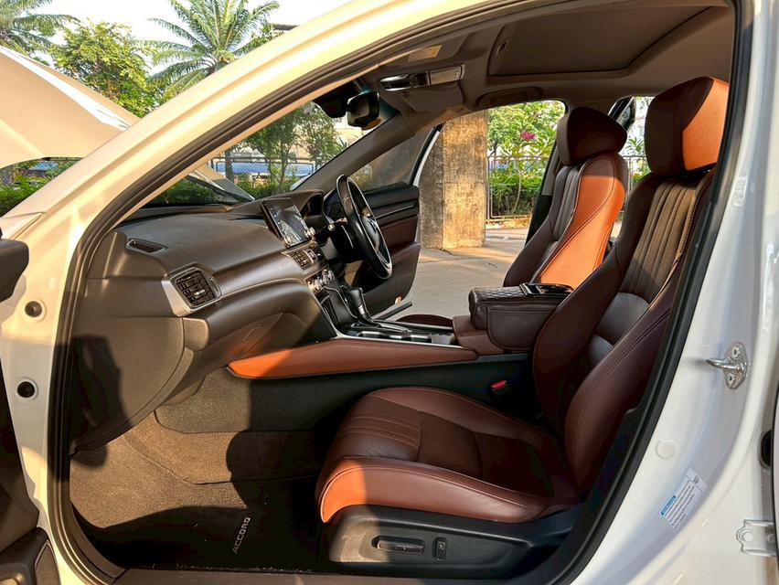 2021 Honda ACCORD 2.0 e:HEV TECH AT รุ่นท๊อป ออฟชั่นครบ พร้อม Sunroof รูปที่ 18