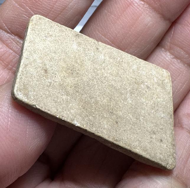 พระสมเด็จเกจิ มีอายุความเก่า ไม่ทราบที่ รูปที่ 4