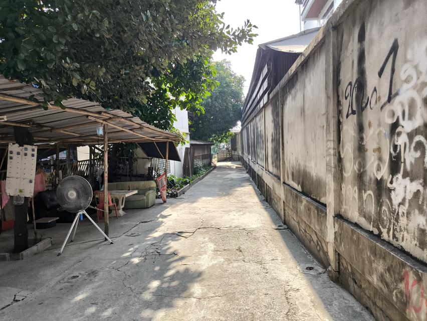 ที่ดินติดรถไฟฟ้าศรีนครินทร์สายสีเขียว 3