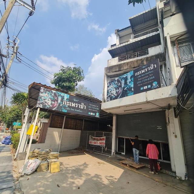 ขายหรือให้เช่าอาคารพาณิชย์ 4 ชั้น ติดถนนสุคนธสวัสดิ์ ราคาดีทำเลดีติดต่อผึ้งรติ โทร 061-941-9639 1