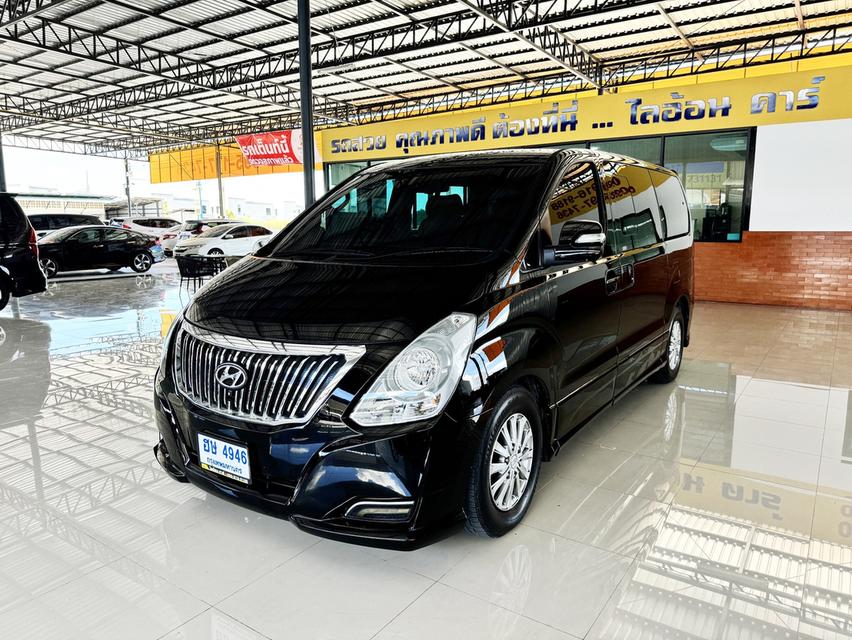 Hyundai H-1 2.5 Deluxe (ปี 2019) Wagon AT