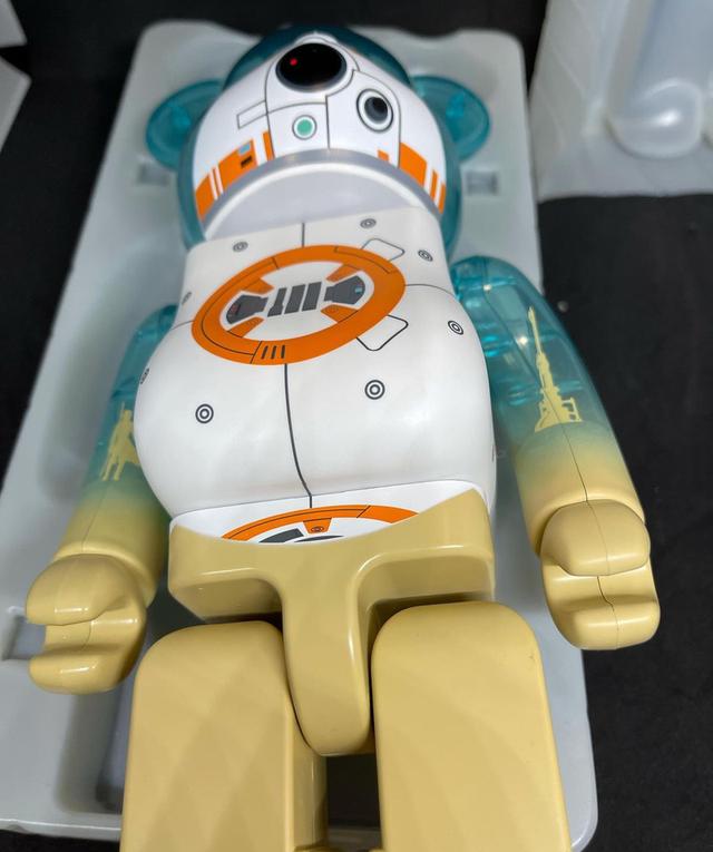 ส่งต่อ Bearbrick BB8 ขนาด 400% มือสอง 3