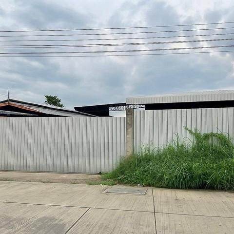 ขายโกดังพานทองชลบุรี #ขายที่ดินพร้อมโกดัง บนเนื้อที่ 2 ไร่ พื้นที่ใช้สอย 1,100 ตรม ผังสีส้ม 2