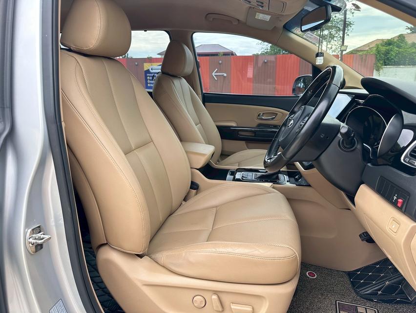 รหัสรถ PEAT9248 KIA GRAND CANIVAL 2.2EX ปี 2015  11