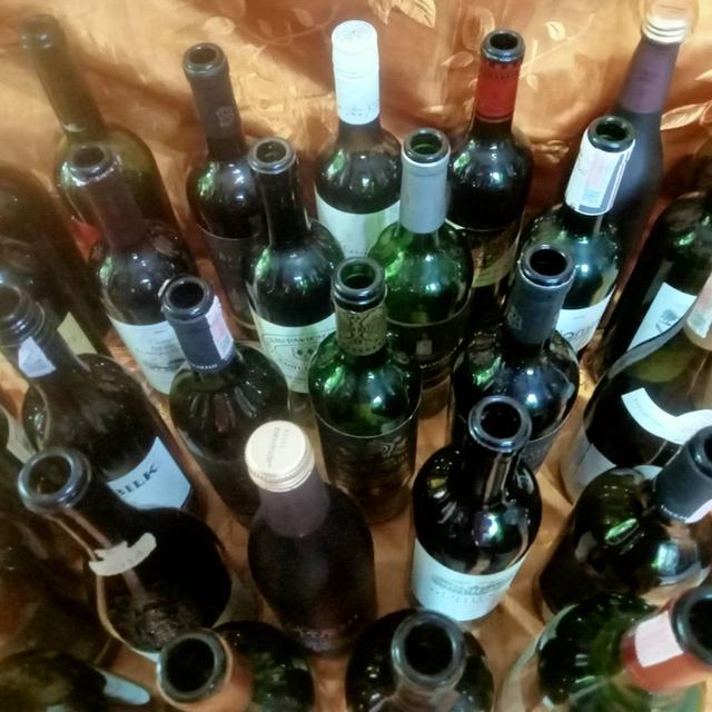 ขวดไวน์เก่า ใช้ตกแต่งร้าน+บ้าน  2