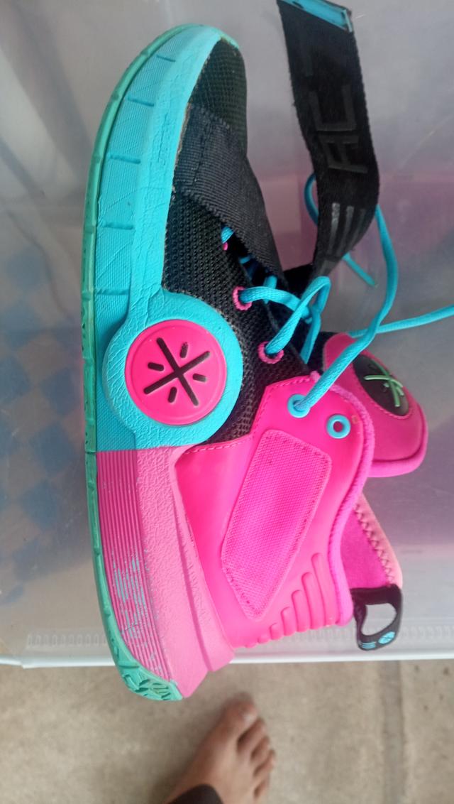 รองเท้ารุ่นLiNingWayofWade... รูปที่ 2