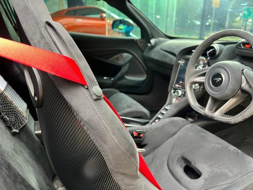 Mclaren 765 LT Coupe ปี 2021 16