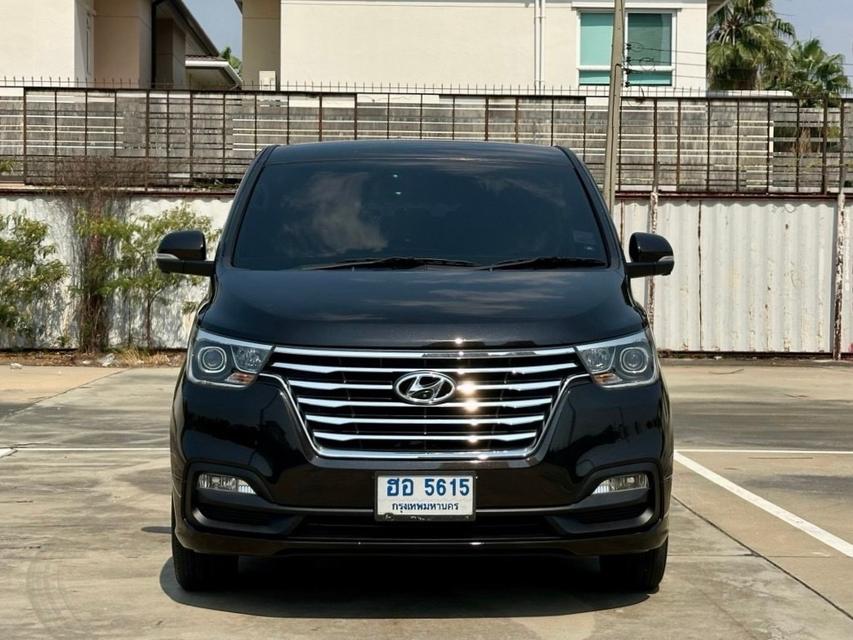 รหัสรถ CH5615 HYUNDAI H1 Deluxe TOP 2.5 Diesel Minor Change ปี 2019 2