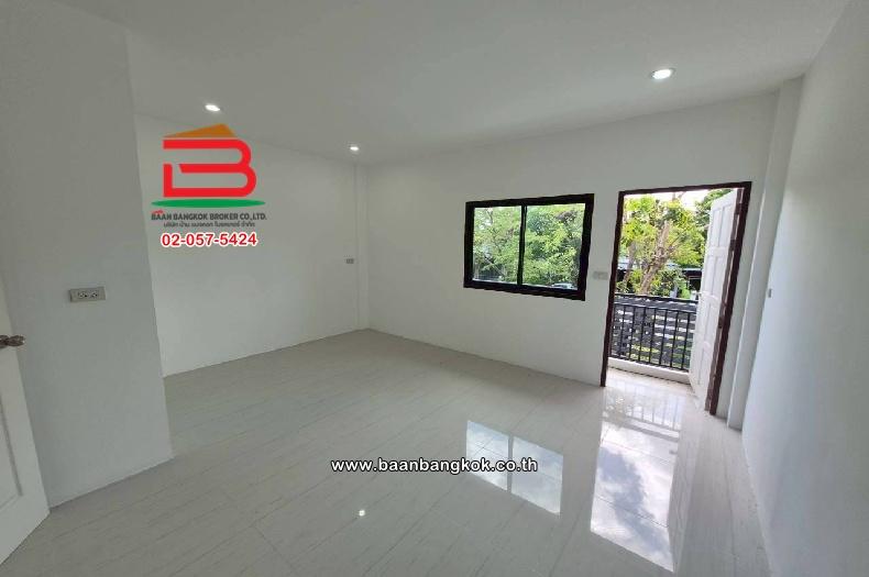 ทาวน์เฮาส์ หมู่บ้าน บ้านสวนปาริชาติ เนื้อที่ 19 ตร.ว ใกล้สถานีรถไฟฟ้าคลองบางไผ่ ตำบลเสาธงหิน อำเภอบางใหญ่ นนทบุรี 11