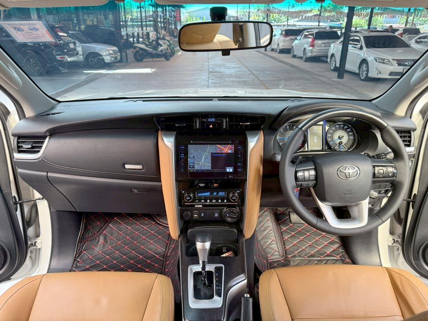 TOYOTA FORTUNER 2.8 V 4WD ปี 2016 รูปที่ 10