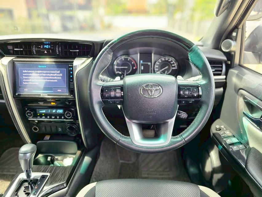 TOYOTA FORTUNER 2.8 LEGENDER 4WD ปี 2021