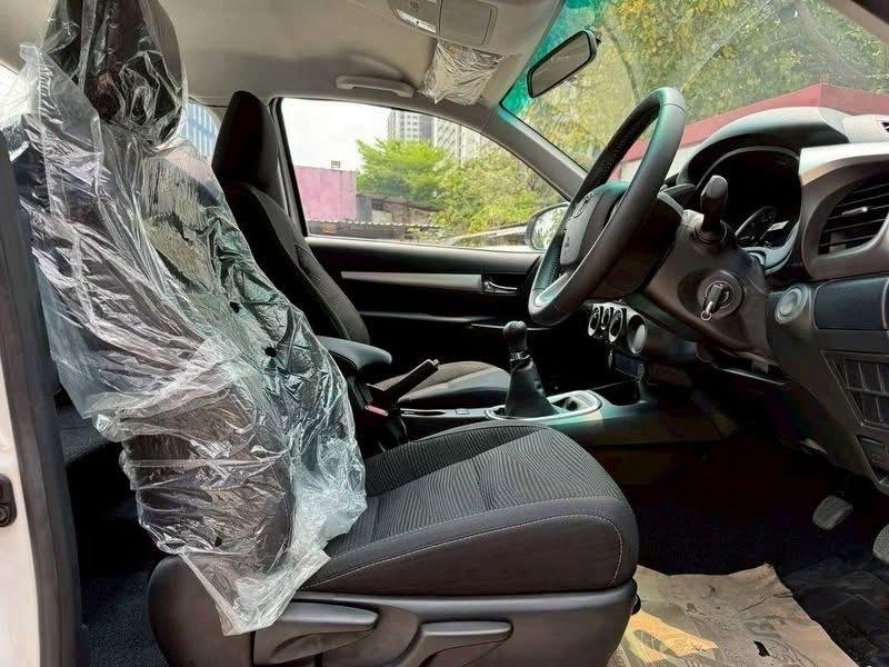 TOYOTA HILUX REVO 2.4 E SMART CAB 5MT ปี 2018 รูปที่ 16
