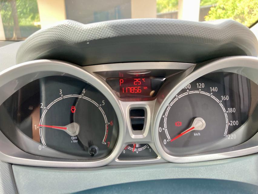 FORD Fiesta 1.6 Sport 2011 14