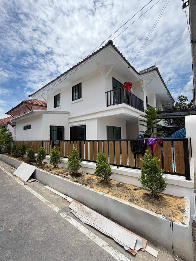 หมู่บ้านพฤกษา3 ถนนวัดลาดปลาดุก บางบัวทอง ทาวน์เฮาส์2 ชั้น หลังมุม ติดถนนทั้ง 2 ด้าน ฝั่งหน้าบ้านและข้างบ้าน ตกแต่งใหม่ Minimal & Modern Style 3