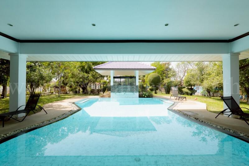 บ้านพักตากอากาศ 2 หลัง พร้อมที่ดิน 2 ไร่ บางละมุง - ชลบุรี 9