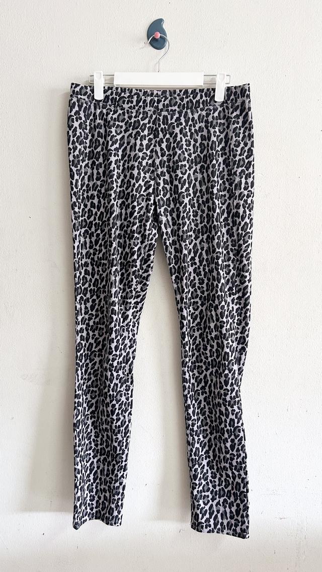 ยุนิL กางเกงหญิงเลคกิ้งผ้ายืดสีเทาลาย