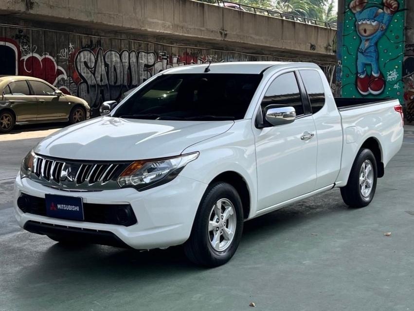 Triton 2.4 GLX Mega Cab ปี 2015 เบนซิน รหัส WMT53 5