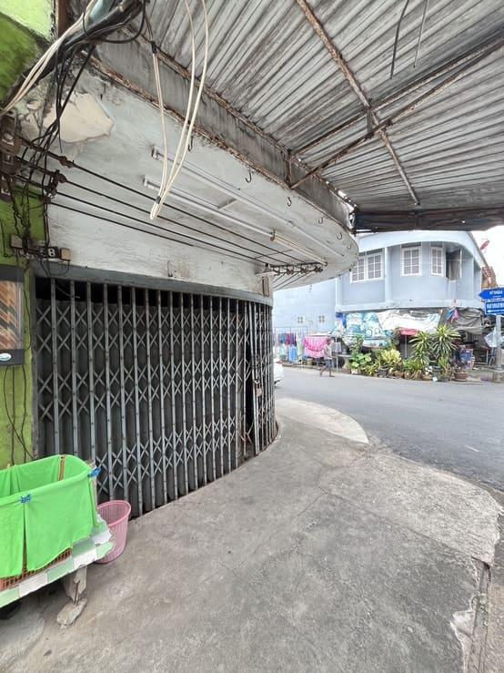 ขายที่ดิน ตึกแถวท่าทอง5 สุราษฎร์ธานี สนใจติดต่อ 0813038740