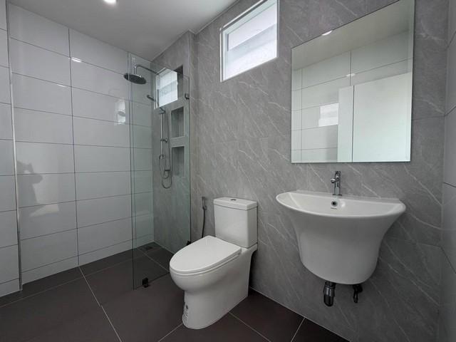 ขายทาวน์โฮม 4 ชั้น 4 ห้องนอน ลาดพร้าว 110 พื้นที่ขนาดใหญ่ รีโนเวทใหม่ทั้งหลัง พร้อมเข้าอยู่ 8