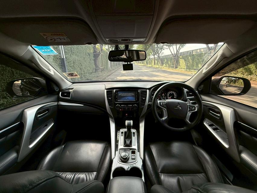 Pajero 2.4 GT Premium NAVI 4WD ปี2015 เจ้าของเดียว 8