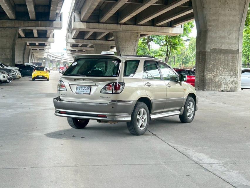 ขายรถ Toyota Harrier 3.0 FOUR ปี 2004 สีน้ำตาล เกียร์ออโต้