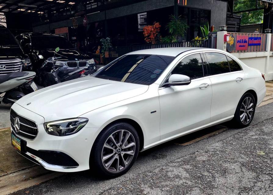 Mercedes-Benz E 300 e Avantgarde ปี 2021 วิ่ง 54,xxx KM.