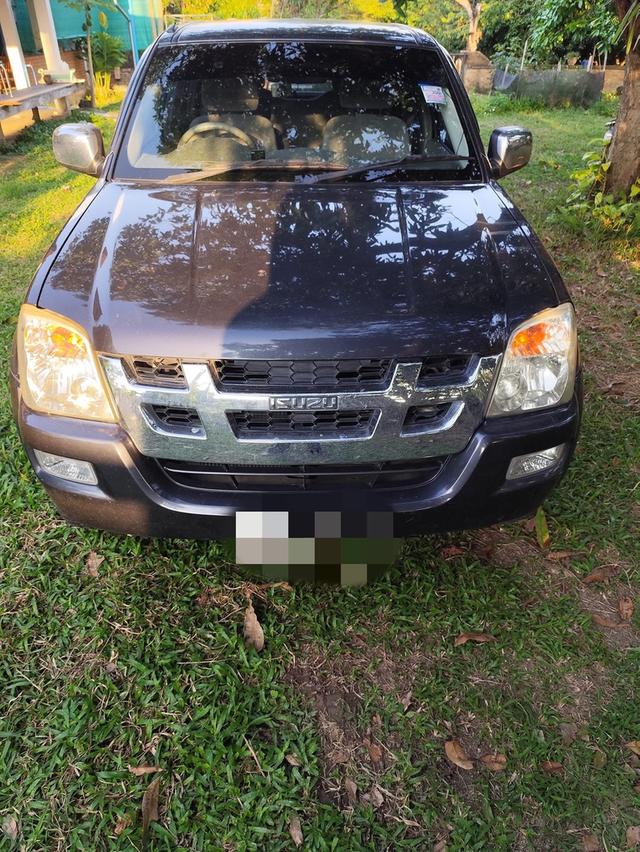 Isuzu D-Max สีดำ ปี 2004 รถมือ 2 สภาพดี