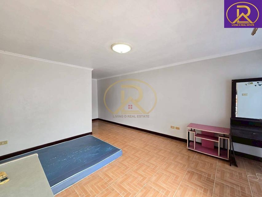 ขายถูกมาก เหมาะลงทุน นลินพร คอนโดโฮม ชั้น 2 ใกล้มหาวิทยาลัยบูรพา ใกล้แหลมทองบางแสน ต.แสนสุข อ.เมืองชลบุรี จ.ชลบุรี 2