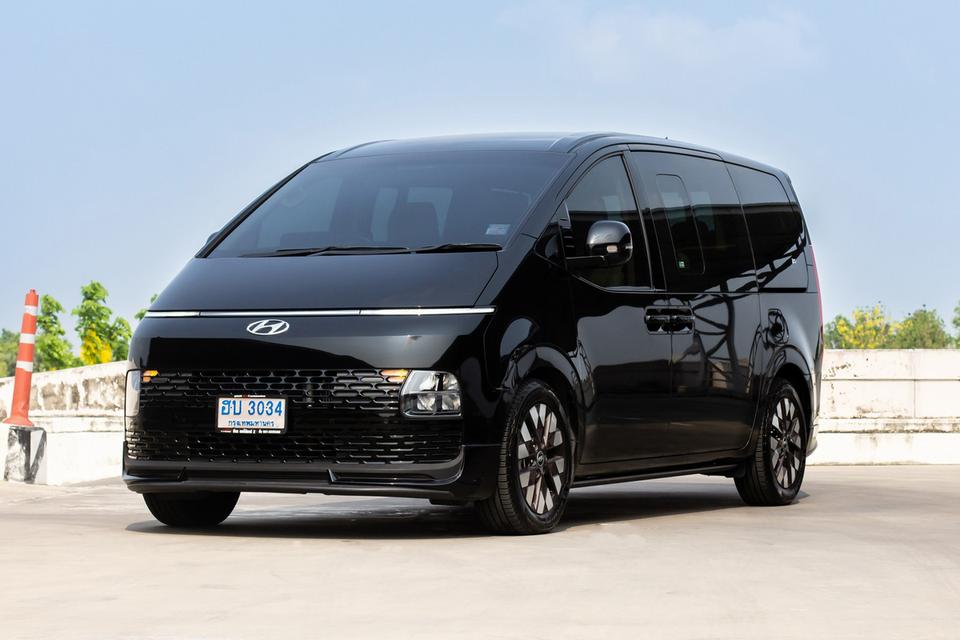 HYUNDAI STARIA 2.2 DIESEL S 8AT ปี 2022