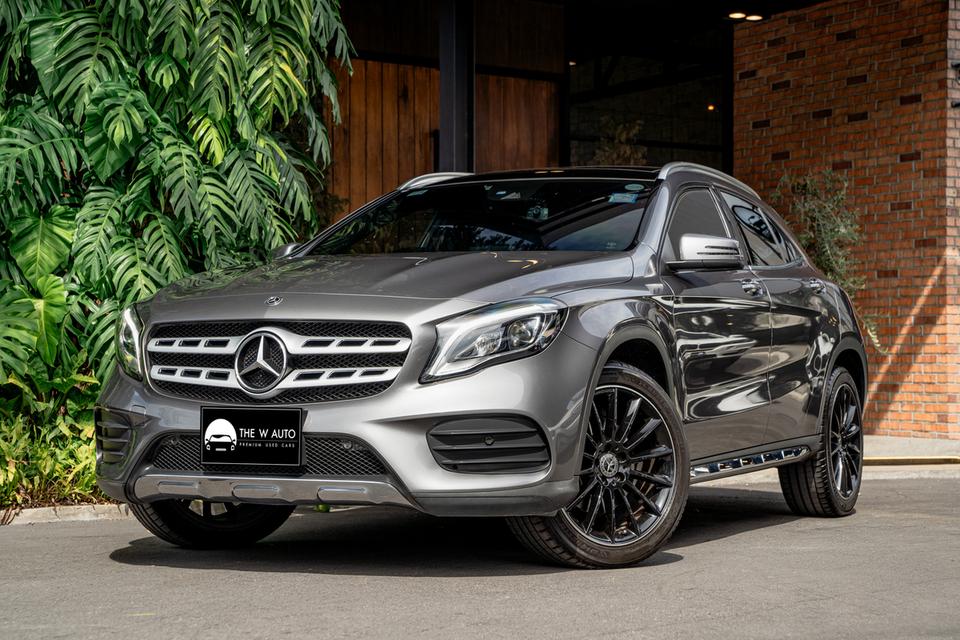 Mercedes-Benz GLA250 AMG Dynamic ปี 2018📌𝐆𝐋𝐀𝟐𝟓𝟎🔝9 แสนบาท! สีพิเศษงานเป๊ะ แบบคัดคุณภาพ✨