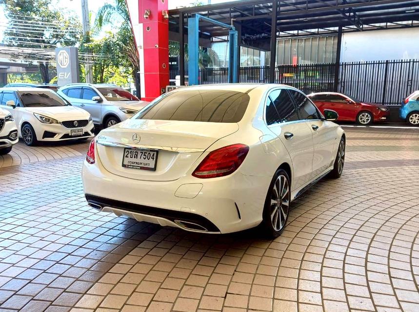2017 Benz  C350e W205 รถสวยพร้อมใช้งาน 2