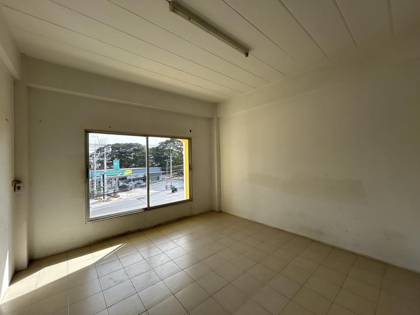 ให้เช่าอาคารพานิชย์ 3 ชั้นครึ่ง 2 คูหา 4