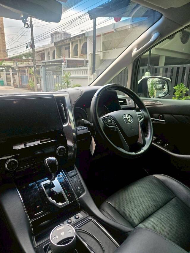 รถตู้อัลพาส 2019 สีขาว รูปที่ 2