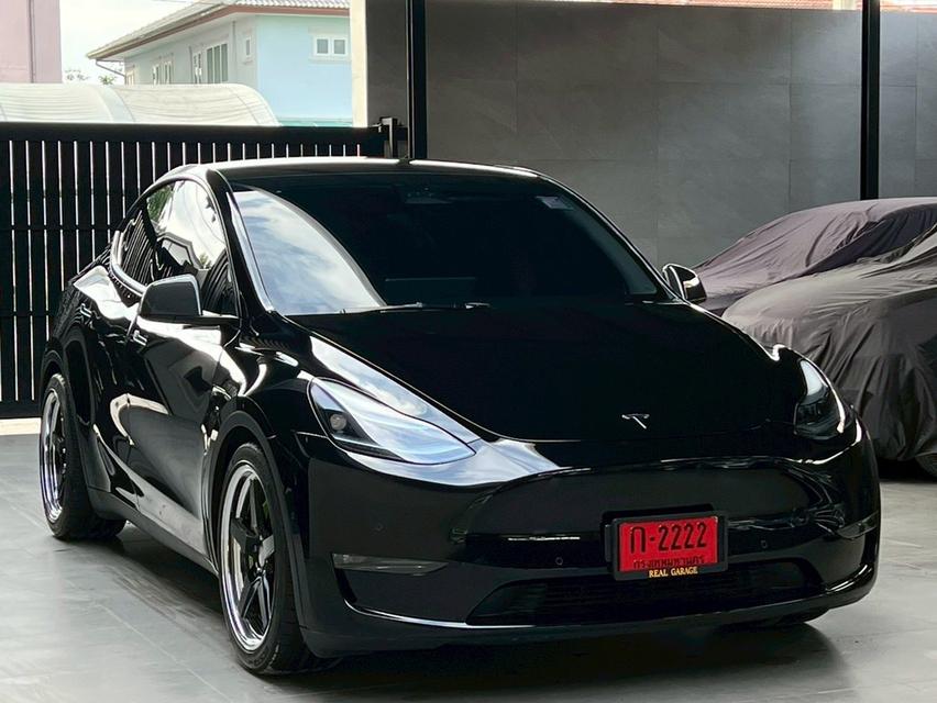 Tesla Model Y long Range AWD 2