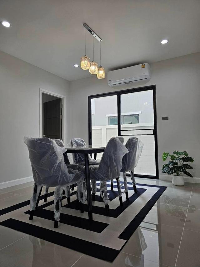 🌟🏠 ให้เช่าบ้านเดี่ยวสองชั้นในโครงการ พร้อมคลับเฮ้าส์ สระว่ายน้ำ และระบบรักษาความปลอดภัย 24 ชั่วโมง อยู่สบาย ปลอดภัยทุกวัน 14