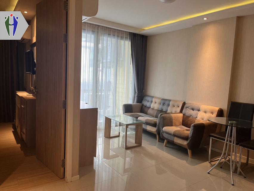 For rent Estanan Condo Pratumnak 11,000 baht 1