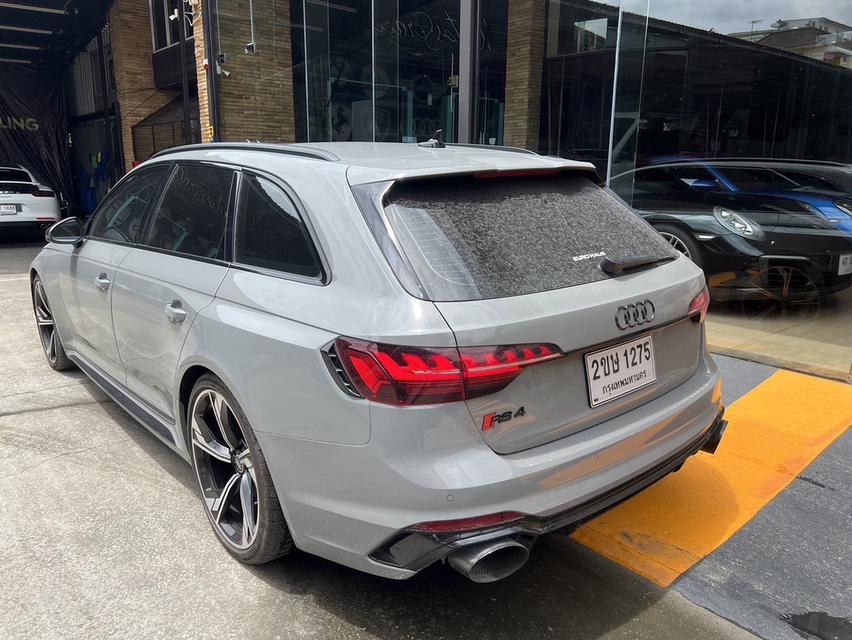 AUDI RS4 avant Quattro ปี22 5