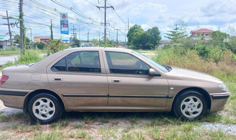 2004 Peugeot 406  5