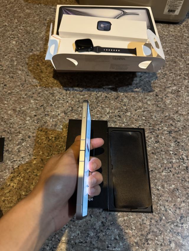 ขายๆๆๆถูกSamsungFlip6สีใหม่Blue 512กิ๊กRam12มีกล่องอีมี่ตรงสูนTrueสภาพสวยการใช้งานดีเยี่ยมทุกๆฟังชั่นเครื่องรีสโตได้ตลอดไม่มีติดแอคเค้าใดๆคับ  สภาพ: 6