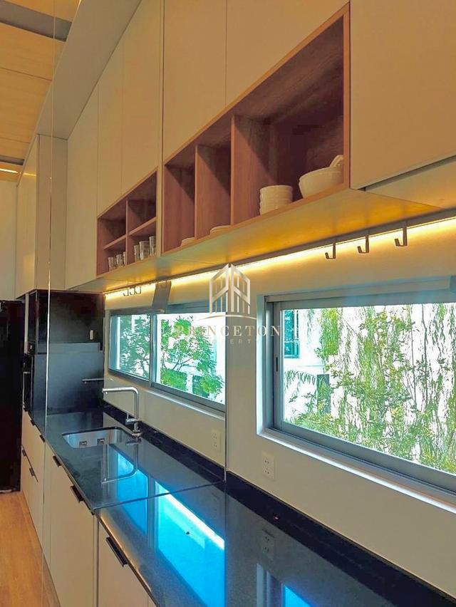 VIVE Rama 9 – Luxurious 3-Story Home in Modern Japanese Design 9